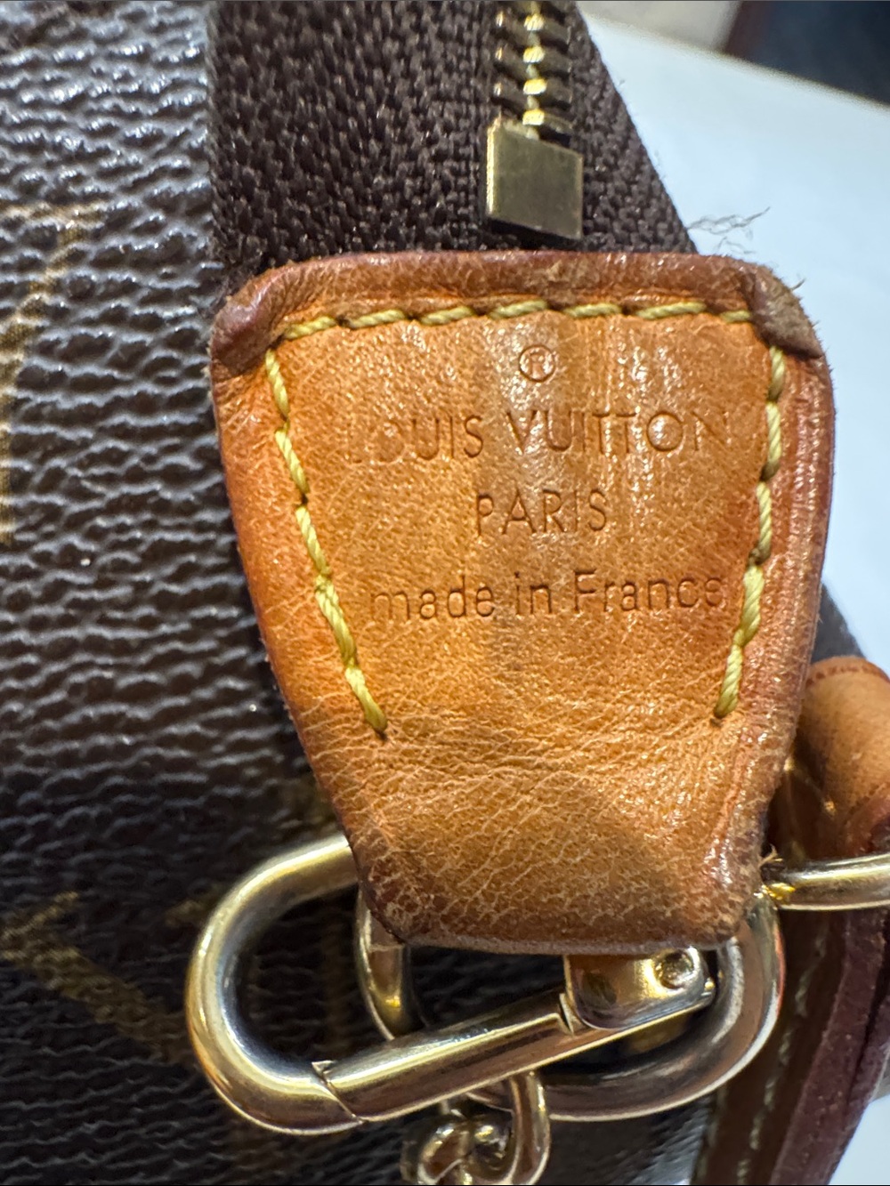Authentic Louis Vuitton Eva Monogram Canvas Crossbody Bag - Picture 8 of 13